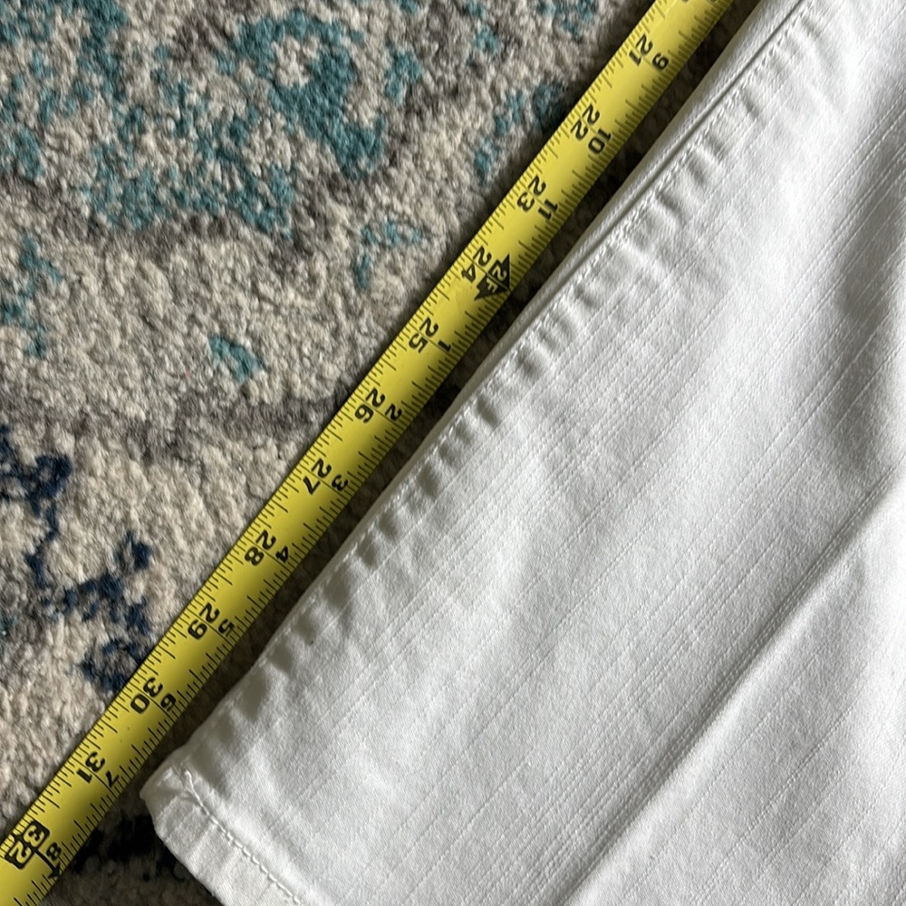 Liz Claiborne stretch white jean pants - Picture 7 of 8
